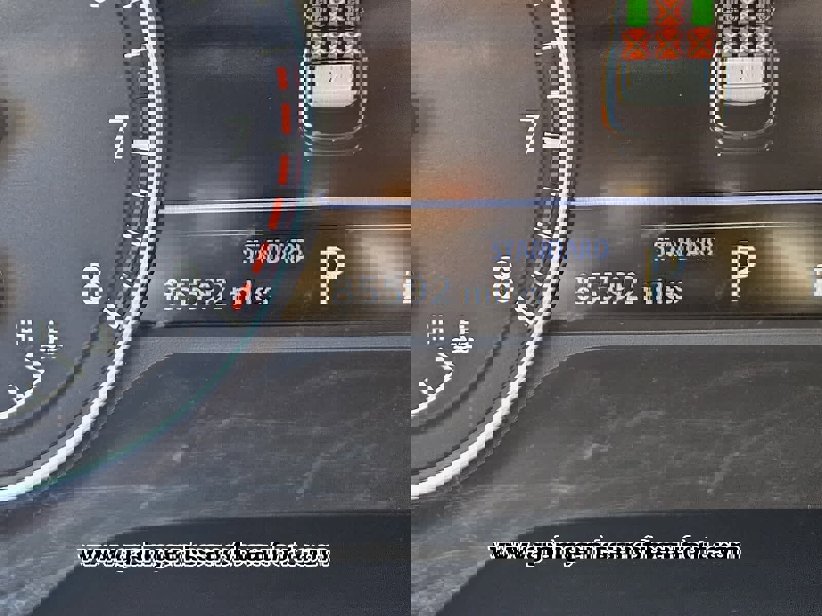 Used 2022 Nissan Pathfinder SV image 15