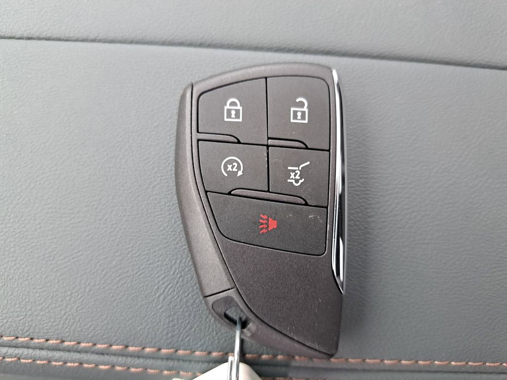 New 2026 GMC Terrain AT4 w/ LPO, Floor Liner Package image 39