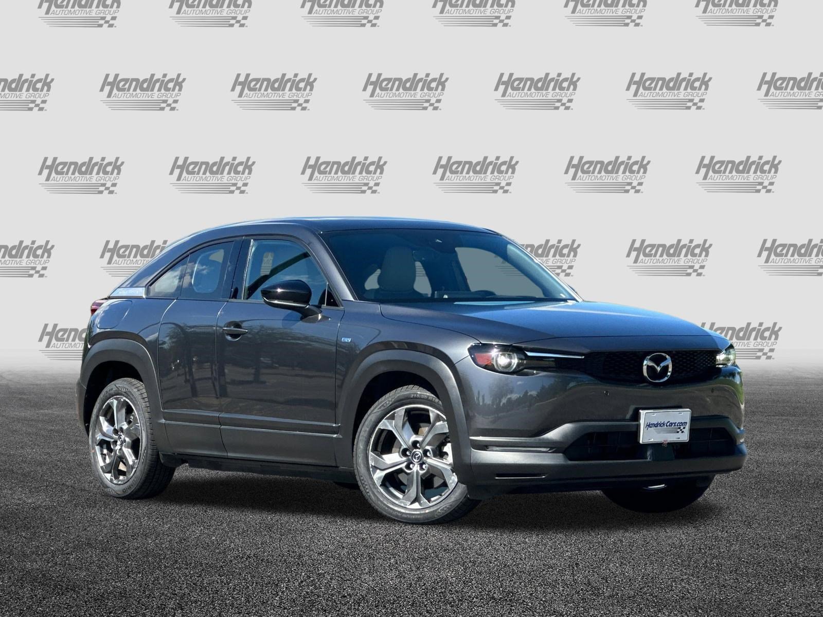 Used 2023 MAZDA MX-30 Electric w/ Premium Plus Pkg image 2