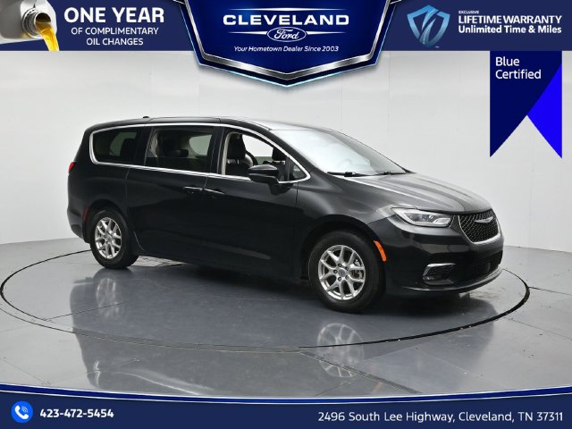 Used 2023 Chrysler Pacifica Touring-L