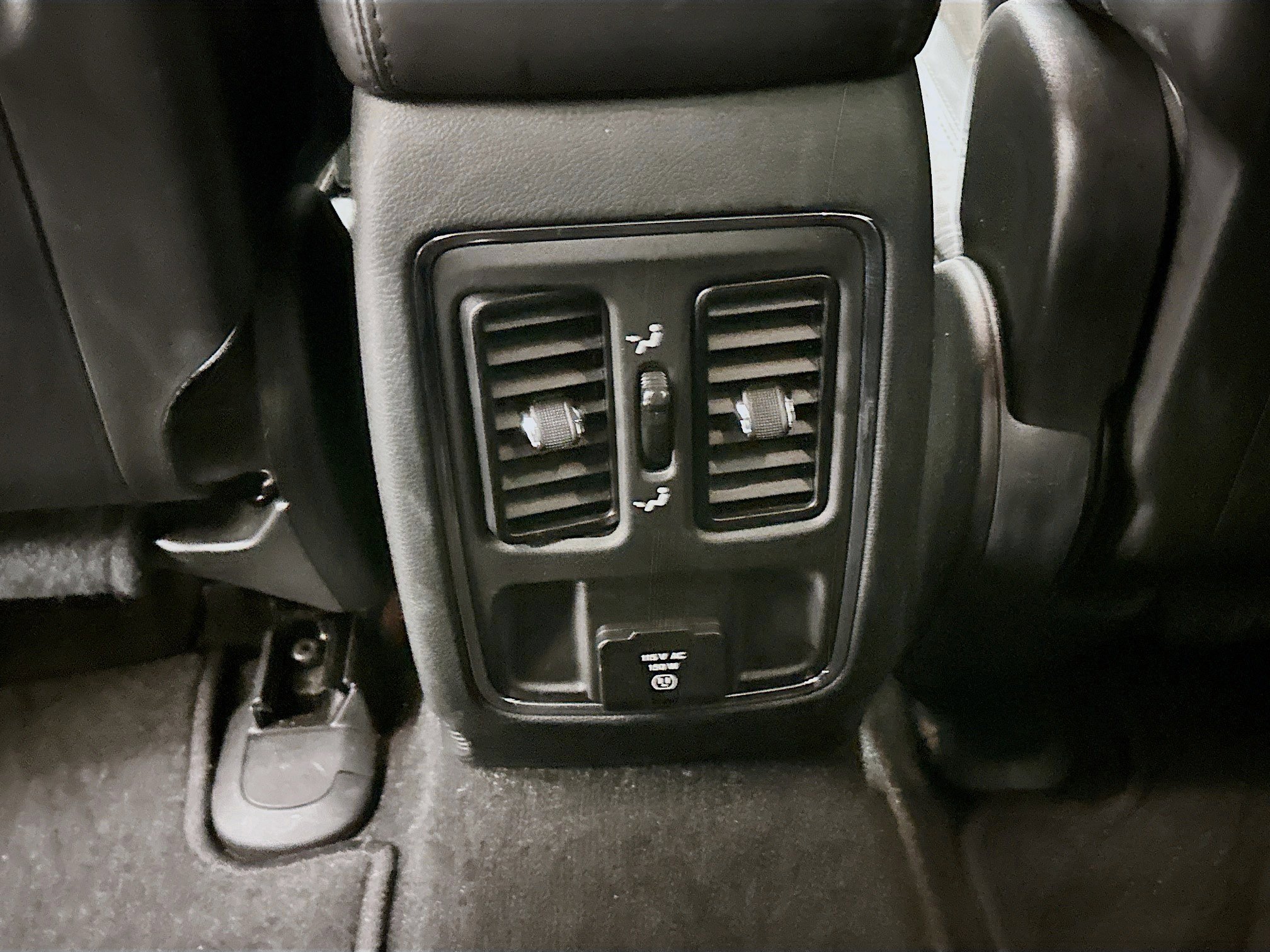 Used 2022 Jeep Grand Cherokee Laredo X image 28