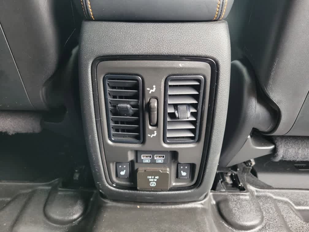Used 2022 Dodge Durango R/T w/ Hemi Orange Plus Package AWD/4WD image 30