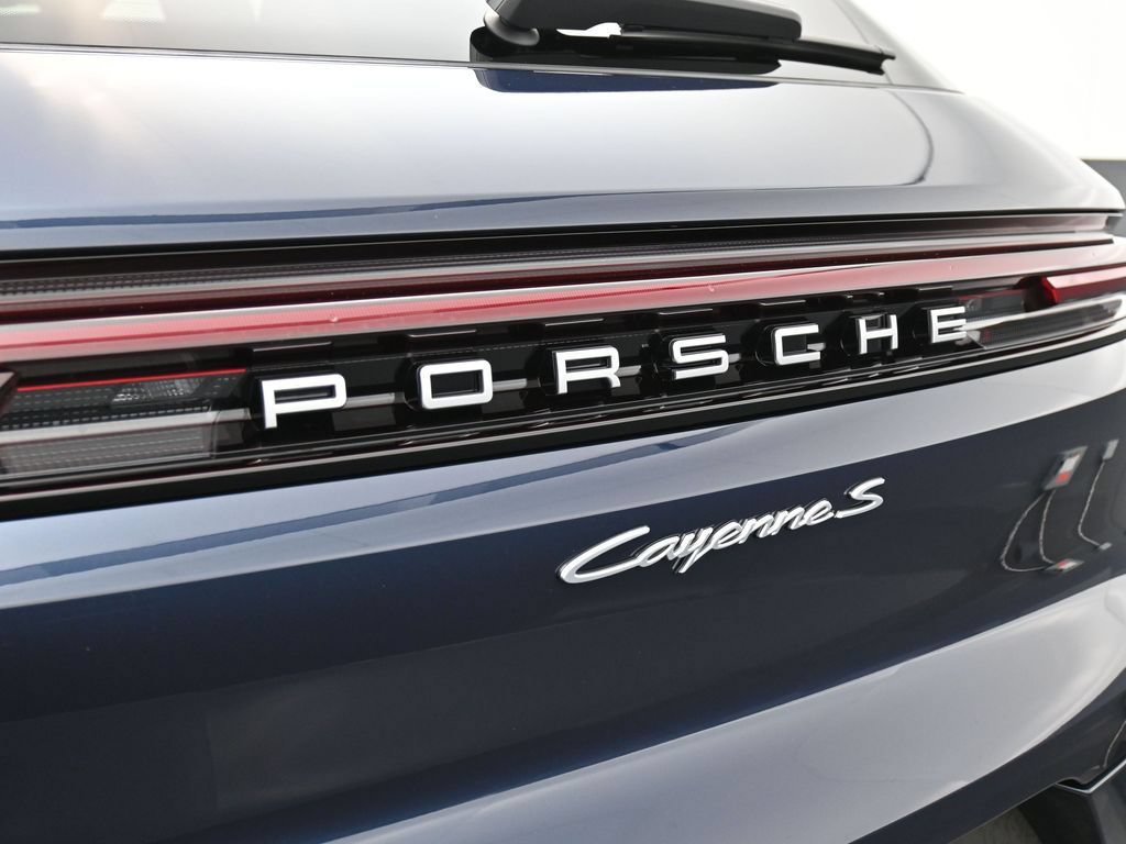 New 2026 Porsche Cayenne S AWD/4WD image 14