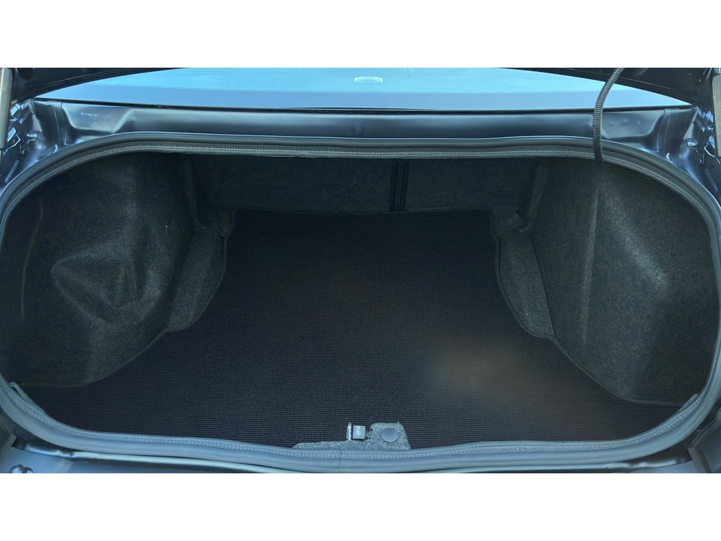 Used 2016 Dodge Challenger SRT w/ Technology Group RWD image 24