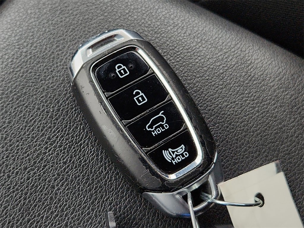 Used 2019 Hyundai Kona SEL image 32