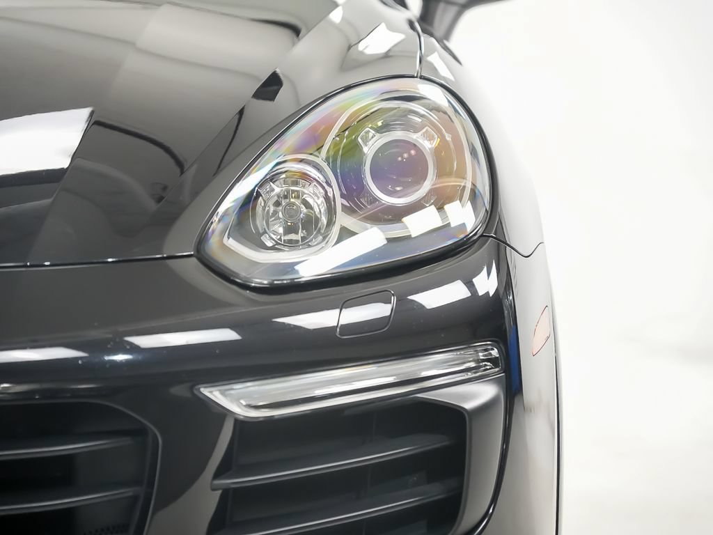 Used 2017 Porsche Cayenne Platinum Edition AWD/4WD image 7