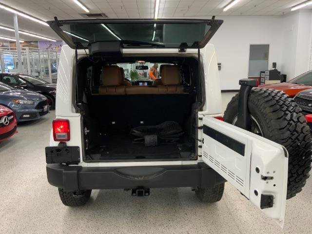 Used 2017 Jeep Wrangler Unlimited Rubicon w/ Connectivity Group image 30