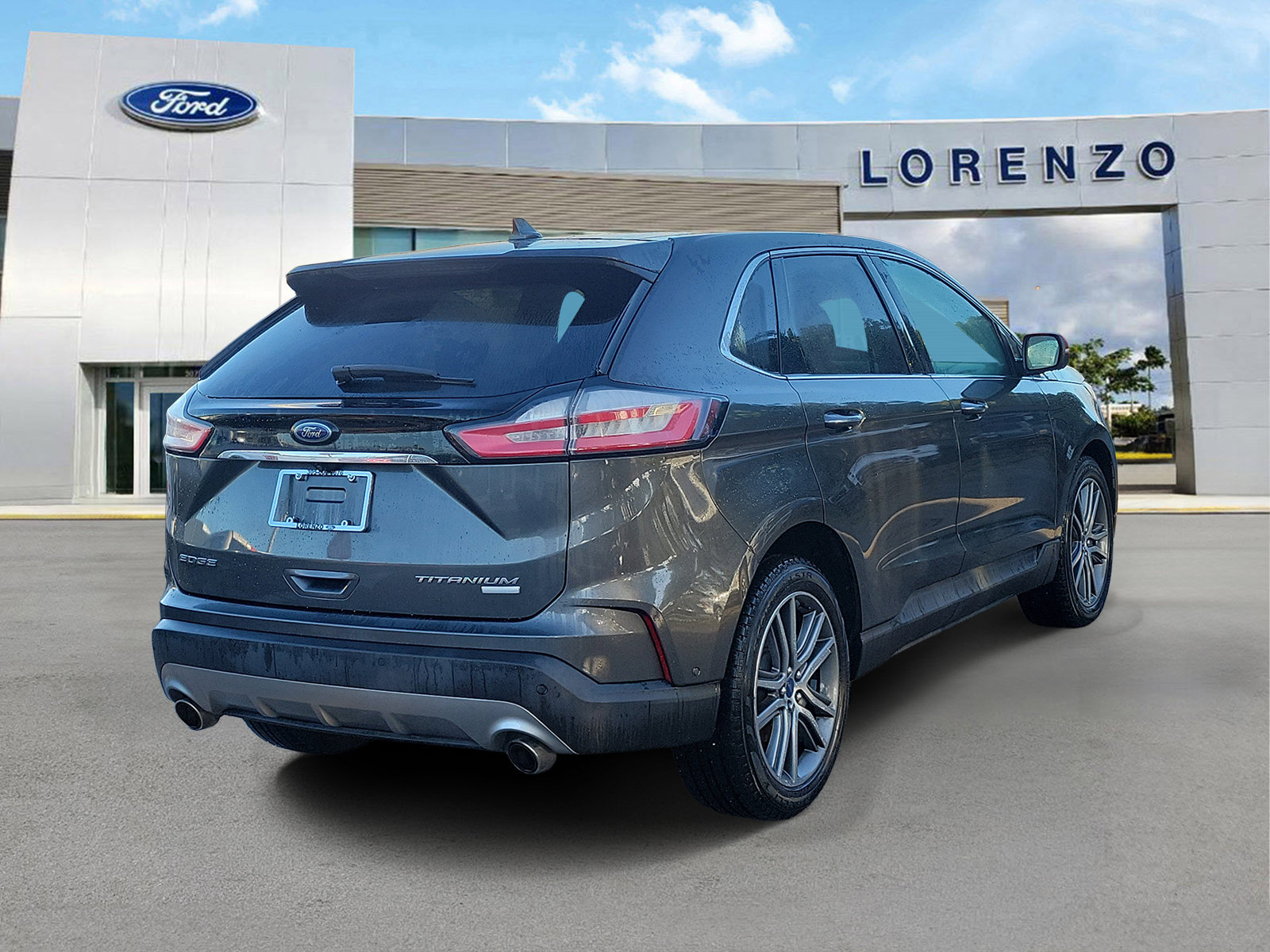 Used 2019 Ford Edge Titanium w/ Equipment Group 301A FWD image 5