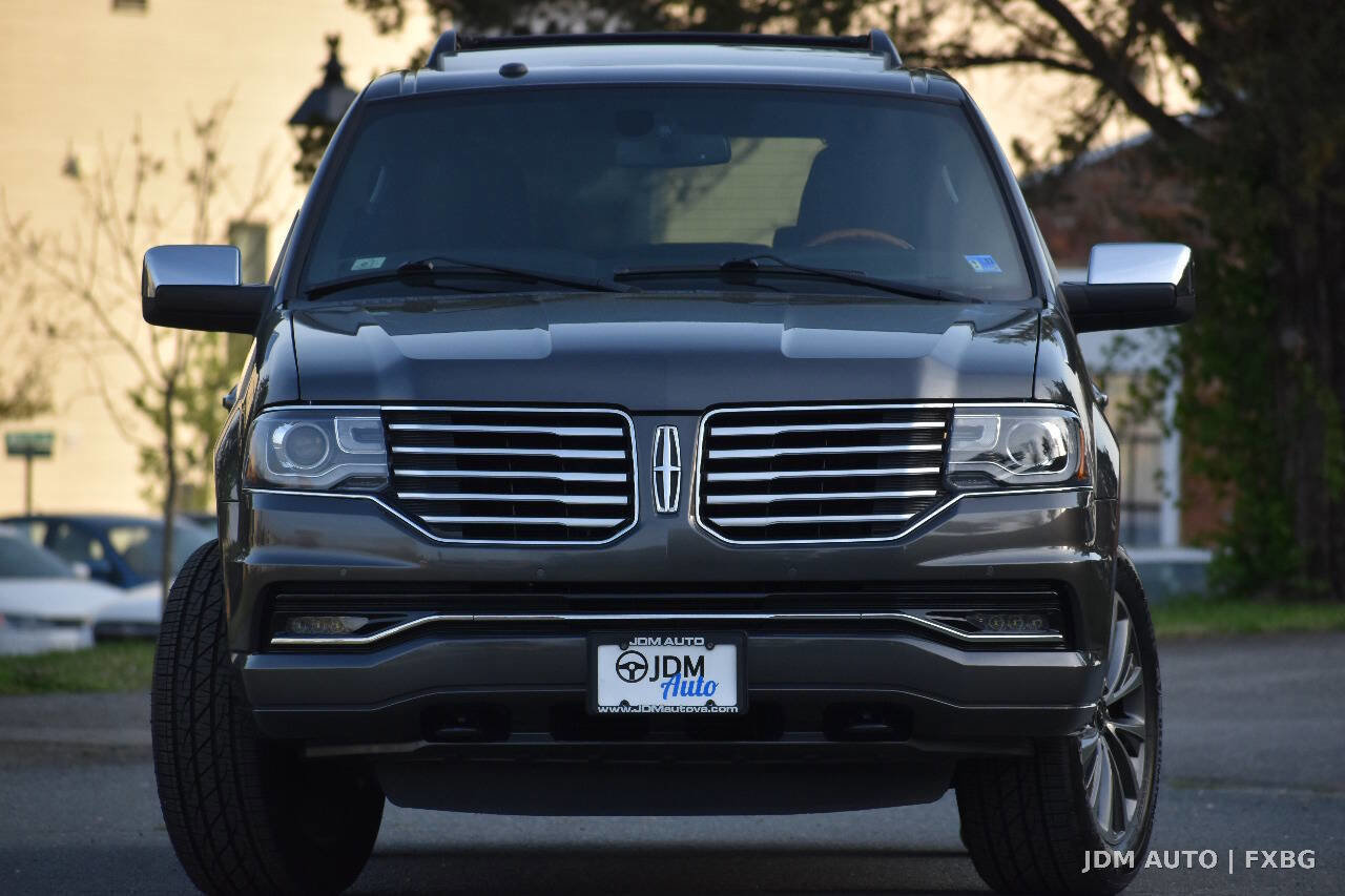 Used 2017 Lincoln Navigator Select image 3