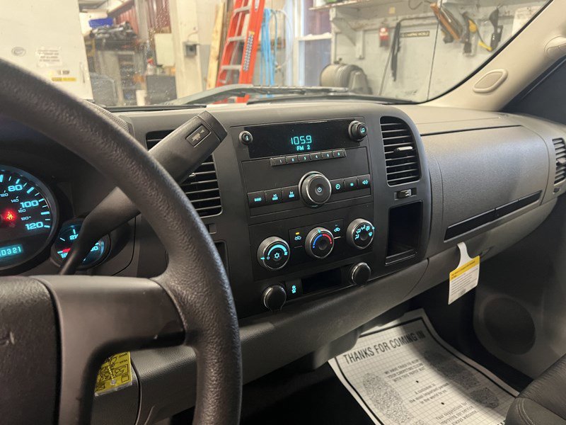 Used 2012 Chevrolet Silverado 1500 W/T image 9