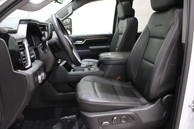Used 2024 GMC Sierra 2500 Denali w/ Denali Reserve Package image 16