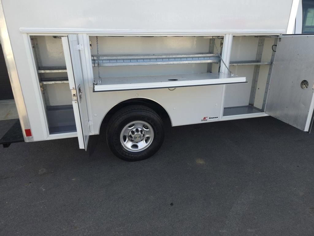 Used 2014 Chevrolet Express 3500 image 8