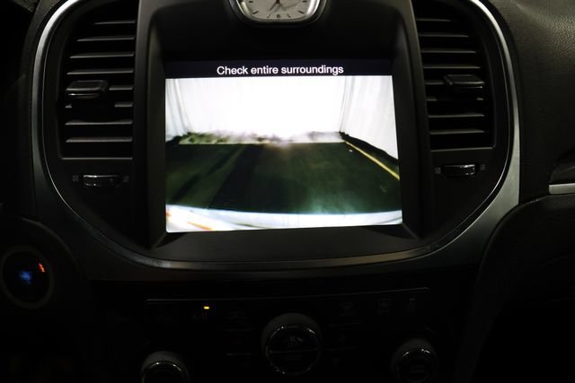 Used 2014 Chrysler 300 C AWD/4WD image 22