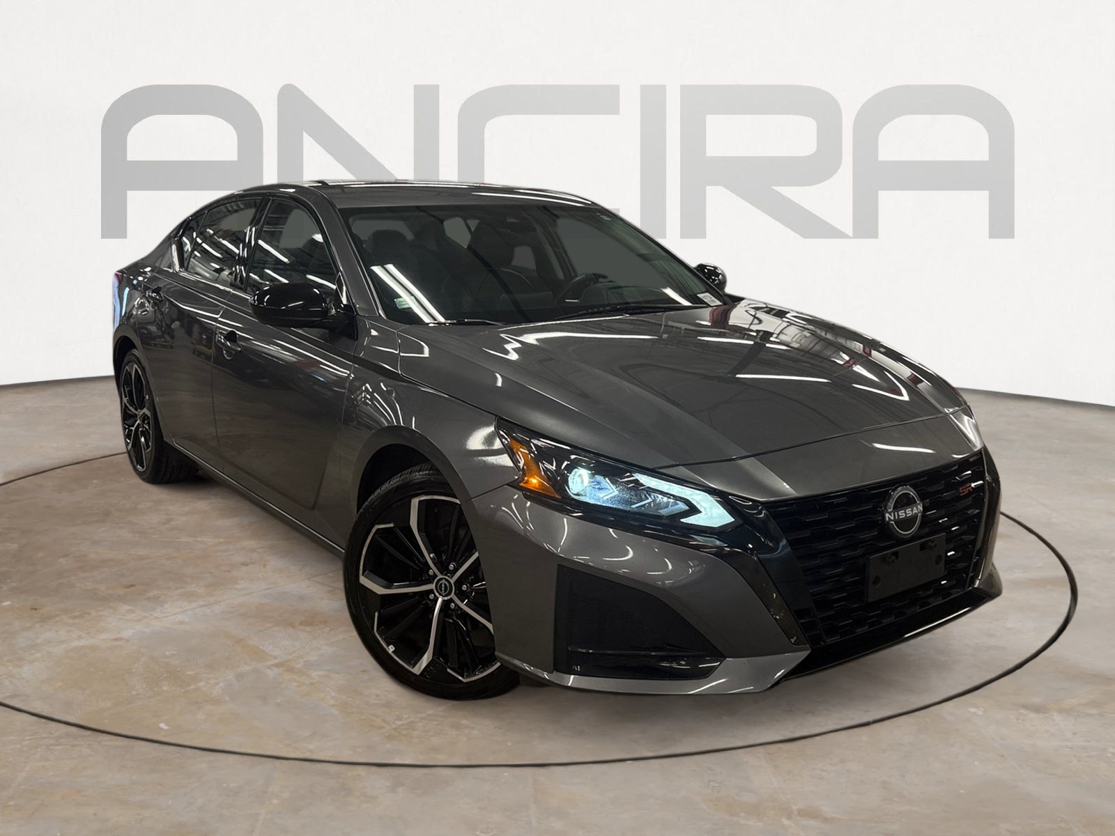 Used 2024 Nissan Altima 2.5 SR FWD image 4