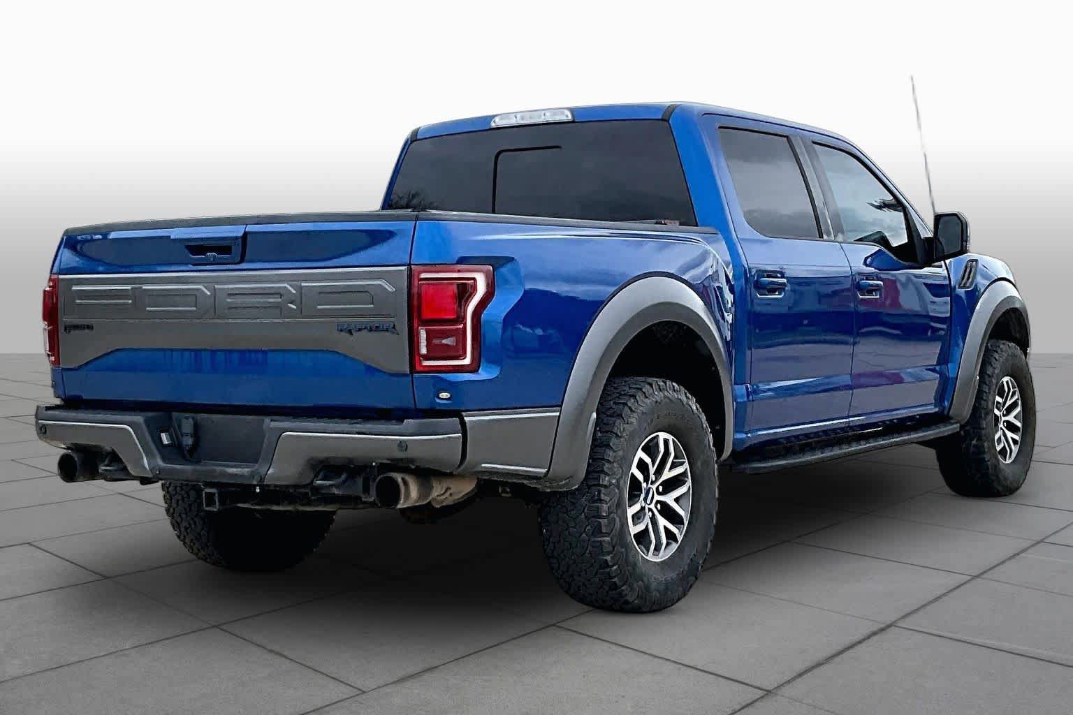 Used 2017 Ford F150 Raptor w/ Equipment Group 802A Luxury AWD/4WD image 8