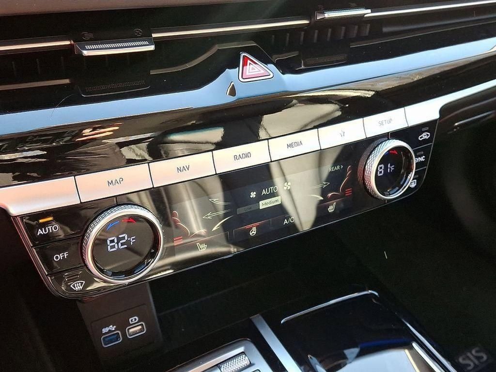 Used 2024 Genesis G80 2.5T AWD/4WD image 16