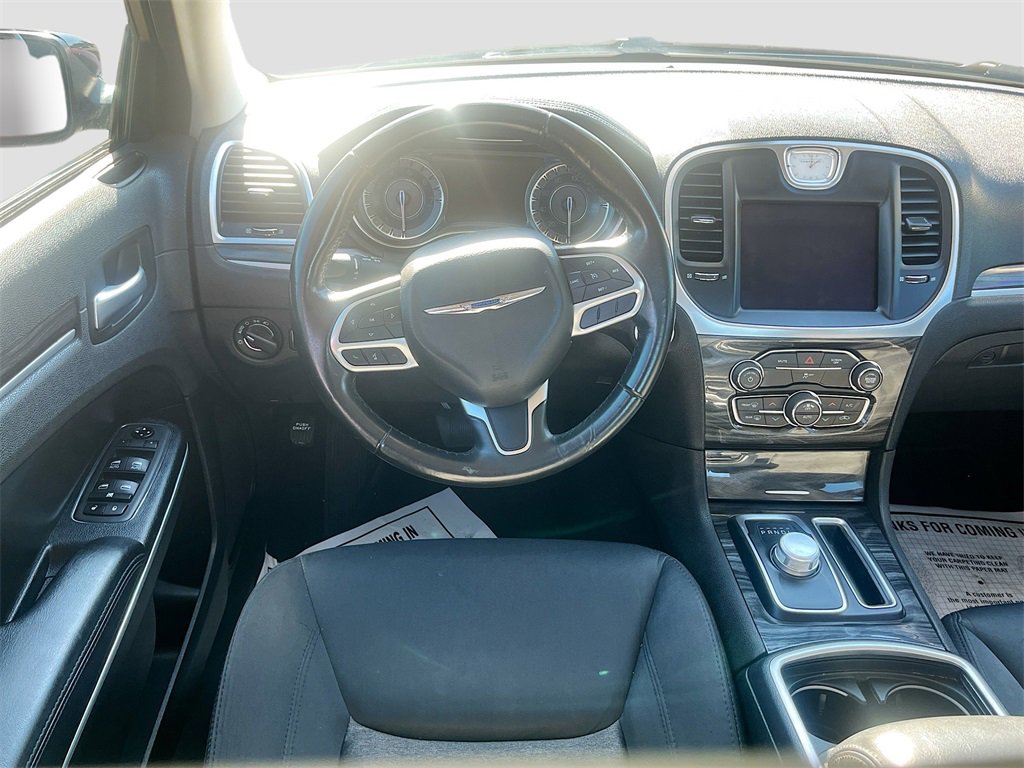 Used 2021 Chrysler 300 Touring w/ Sport Appearance Package image 21