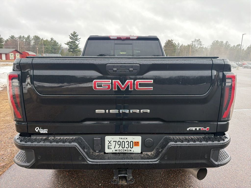 Used 2025 GMC Sierra 2500 AT4 w/ AT4 Premium Plus Package AWD/4WD image 4