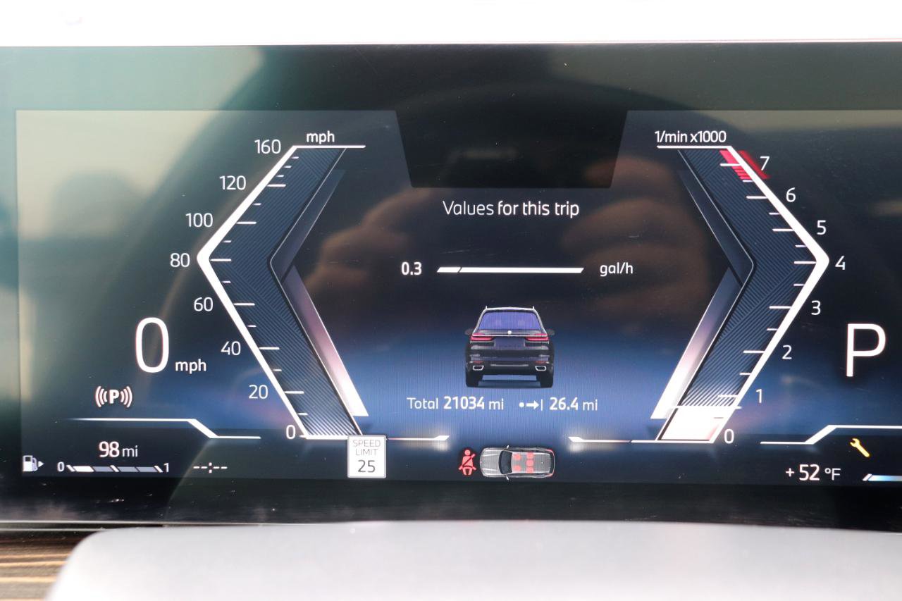 Used 2025 BMW X7 xDrive40i image 40