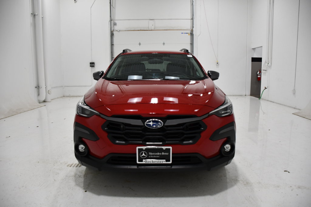 Used 2025 Subaru Crosstrek 2.5i Limited AWD/4WD image 2