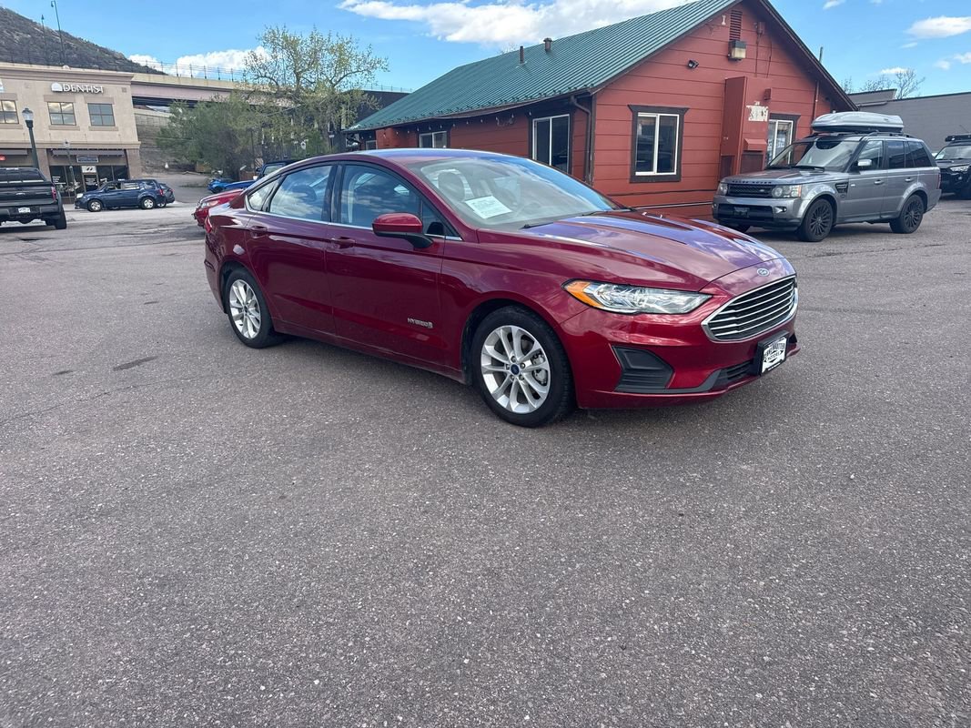 Used 2019 Ford Fusion SE