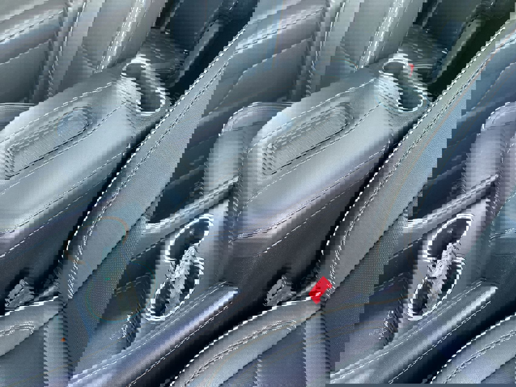 Used 2021 Chevrolet Tahoe Premier w/ Premium Package image 21