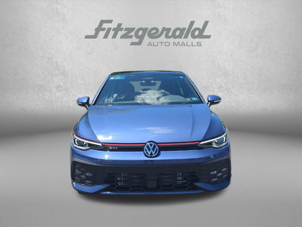 Used 2026 Volkswagen GTI SE FWD image 2