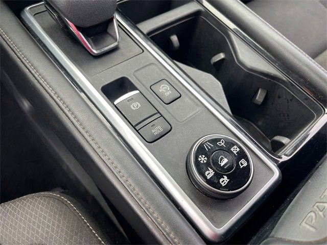 Used 2022 Nissan Pathfinder SV image 22