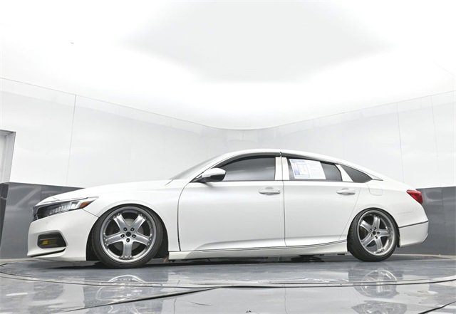 Used 2020 Honda Accord Touring image 44