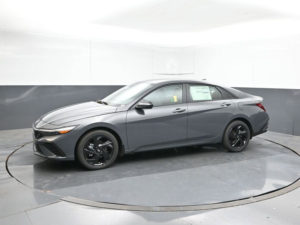 New 2026 Hyundai Elantra Sport image 2