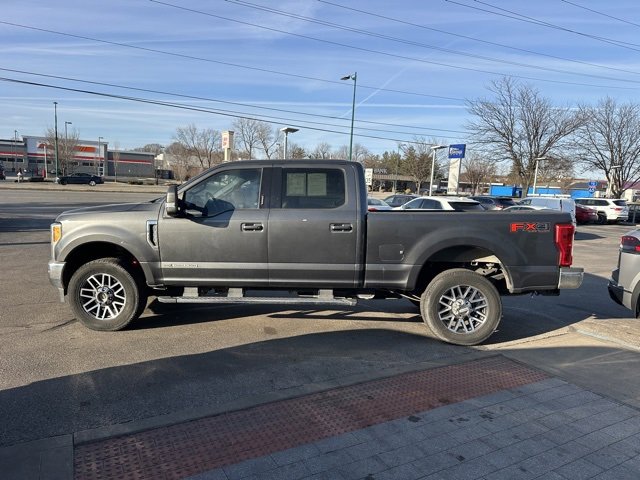 Used 2017 Ford F350 Lariat image 4