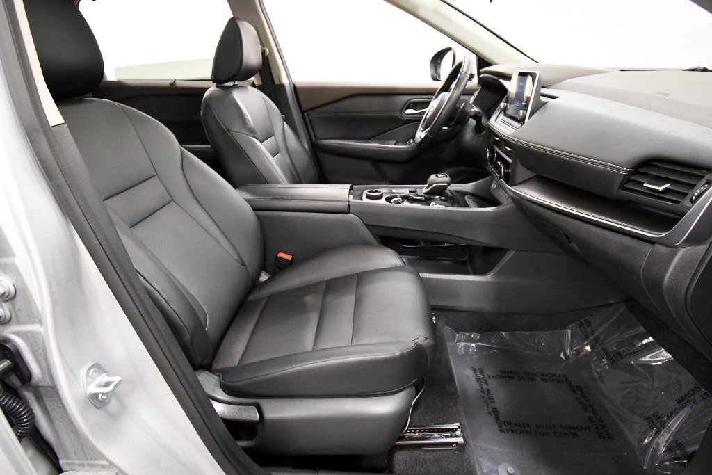 Used 2023 Nissan Rogue SV w/ SV Premium B Package AWD/4WD image 19