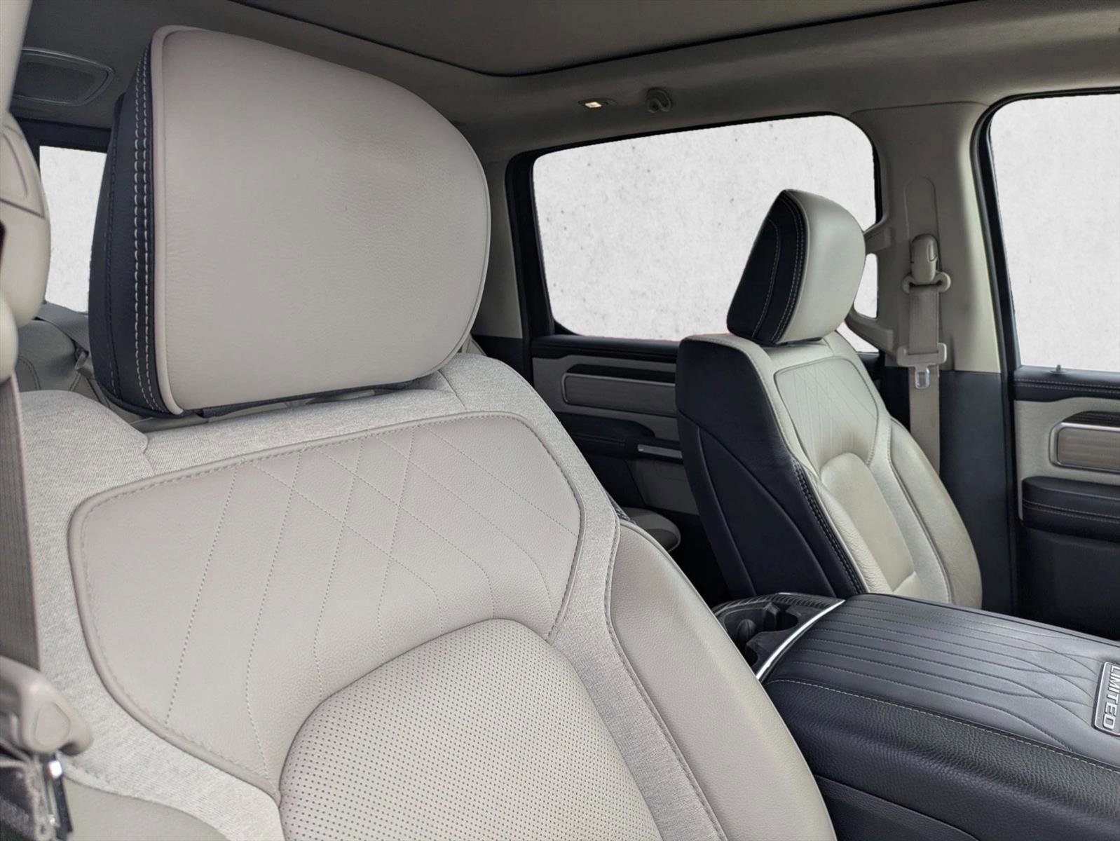 Used 2024 RAM 1500 Limited AWD/4WD image 18