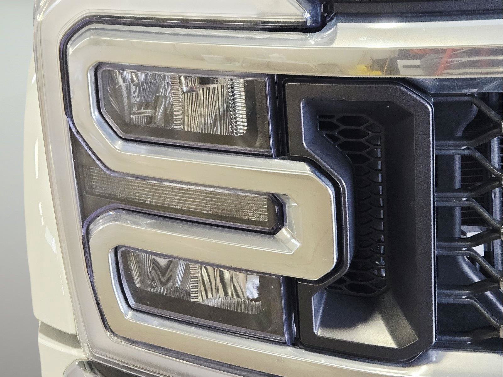 Used 2025 Ford F450 Lariat AWD/4WD image 13