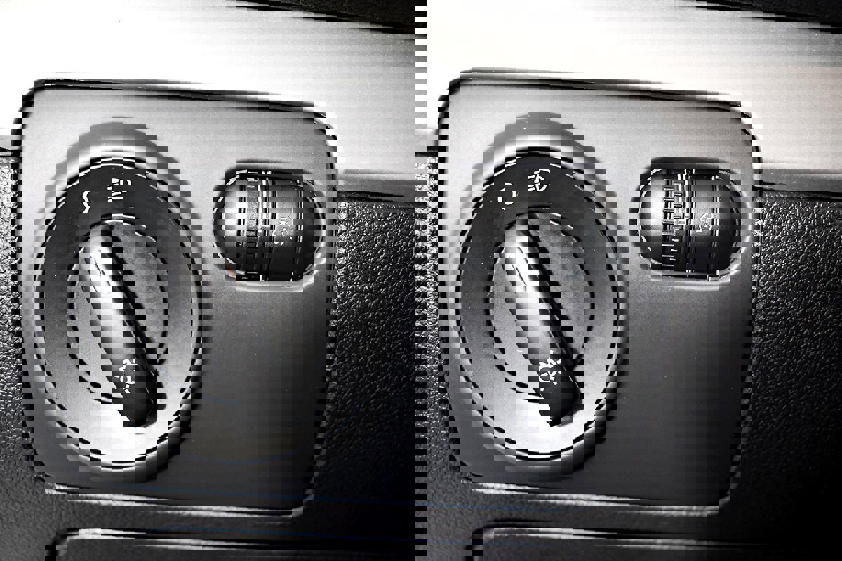 Used 2014 Volkswagen Golf 4-Door image 17