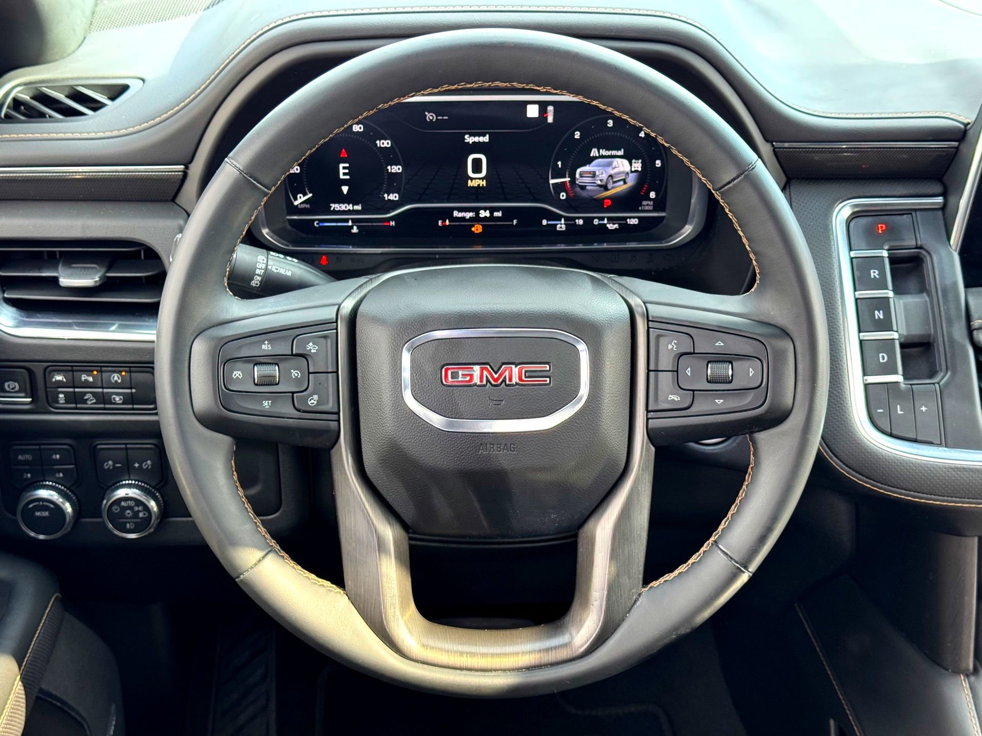 Used 2023 GMC Yukon AT4 w/ Technology Package image 25