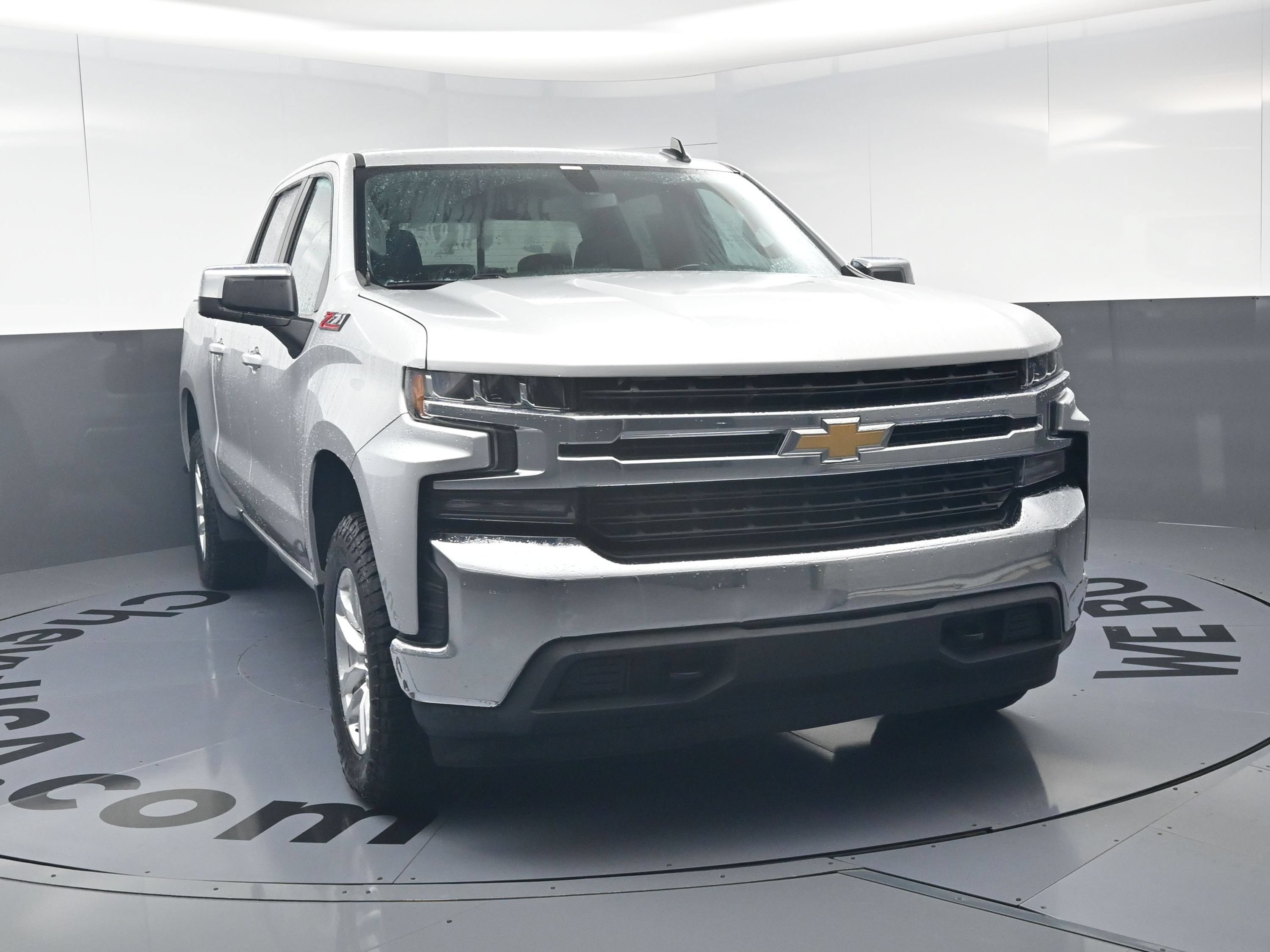Used 2020 Chevrolet Silverado 1500 LT w/ All-Star Edition AWD/4WD image 3