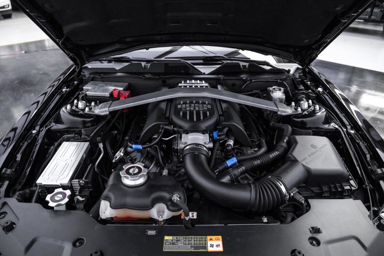 Used 2012 Ford Mustang Boss 302 RWD image 42