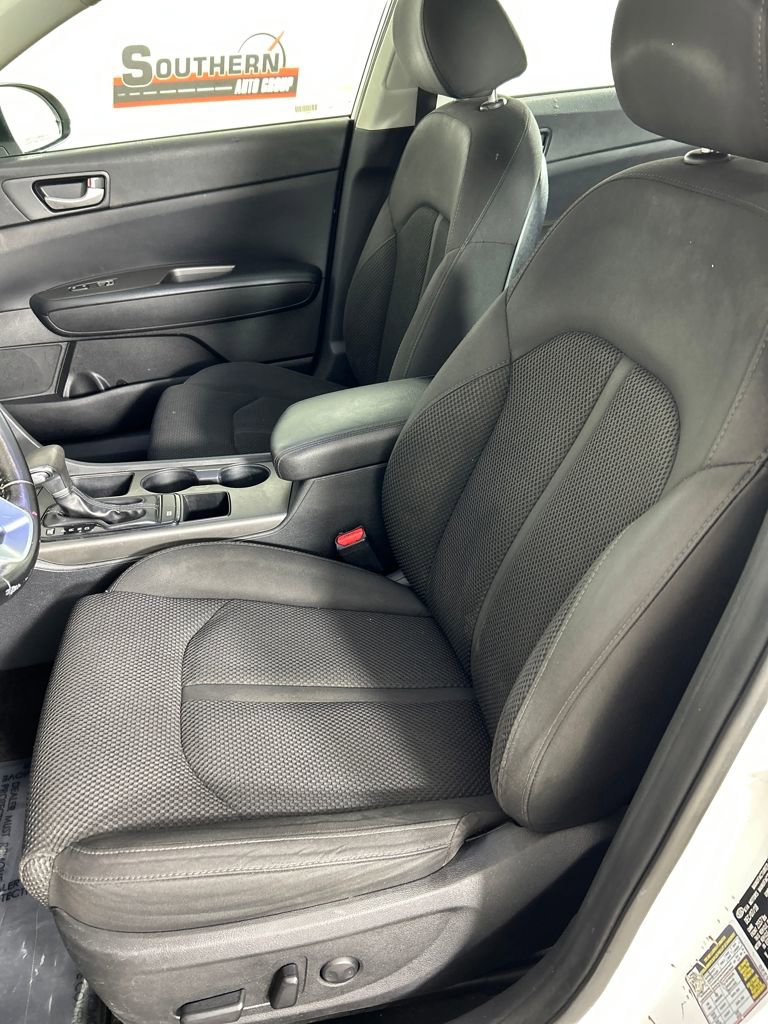 Used 2019 Kia Optima LX w/ LX Premium Package image 12