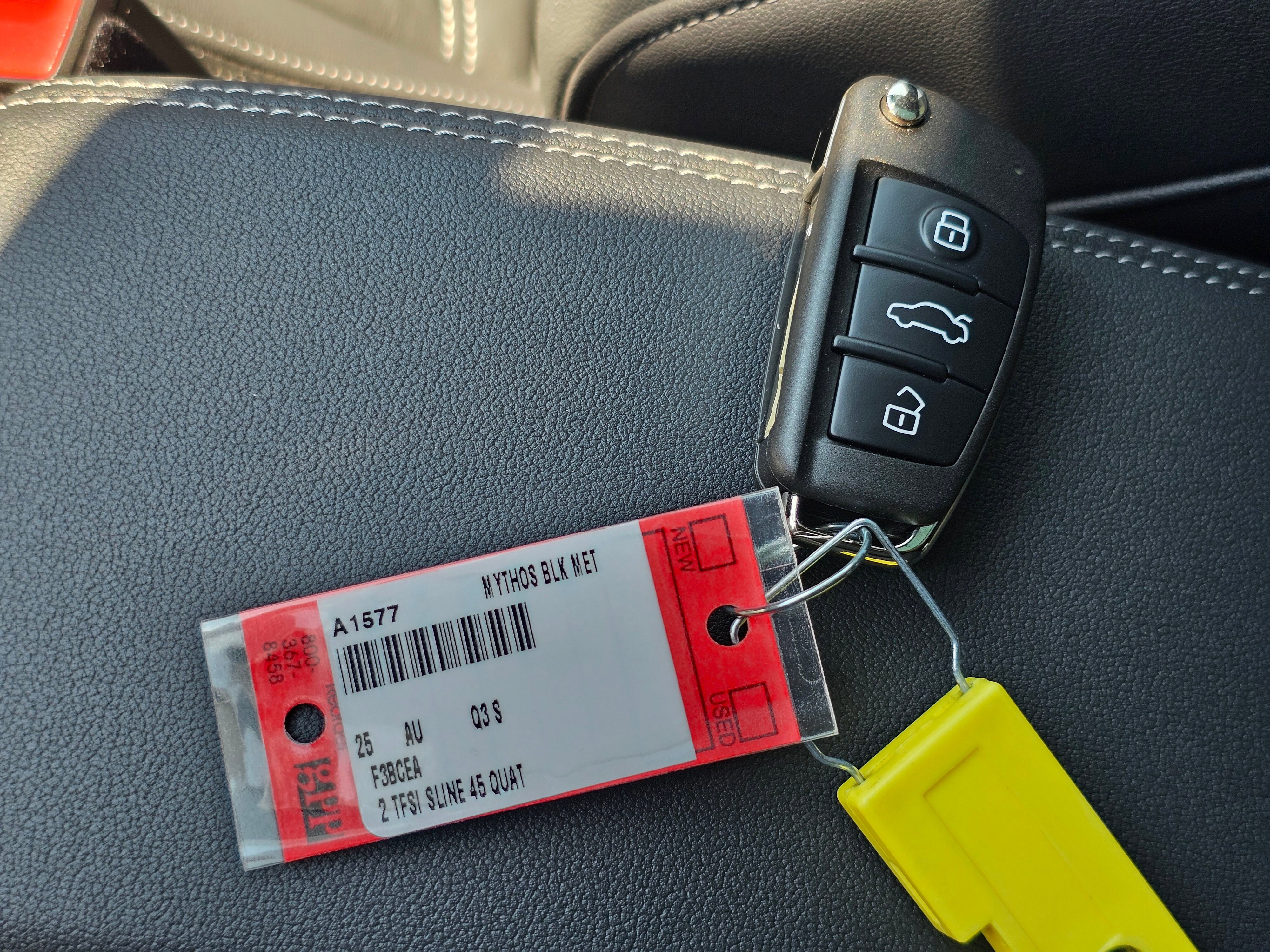 New 2025 Audi Q3 2.0T Premium image 30