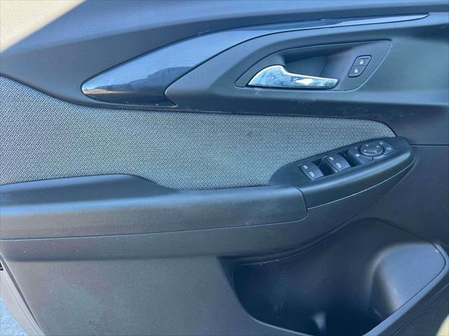 Used 2023 Chevrolet TrailBlazer LT image 15