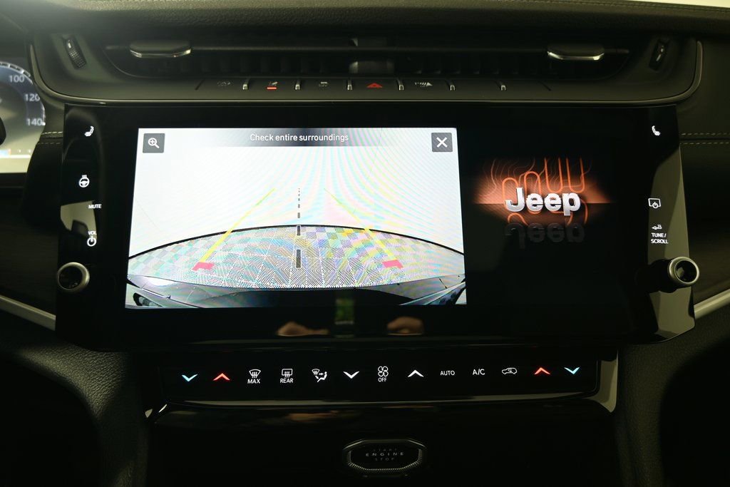 New 2026 Jeep Grand Cherokee L 4WD image 28