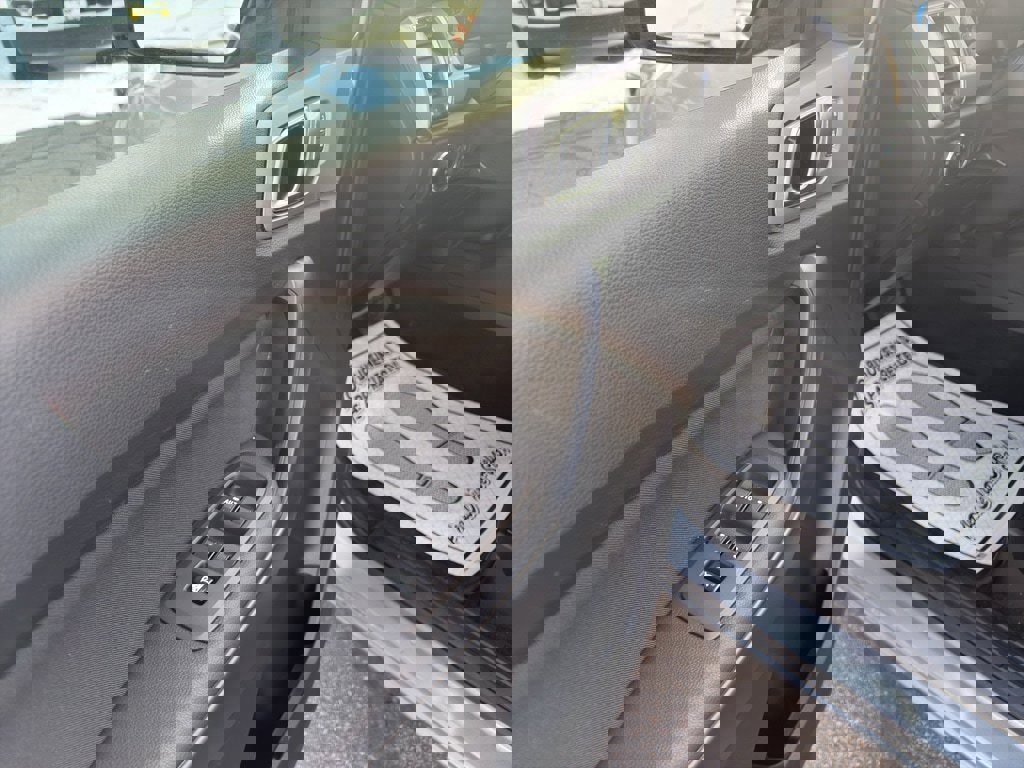 Used 2023 Ford Ranger XLT w/ Equipment Group 302A High image 9