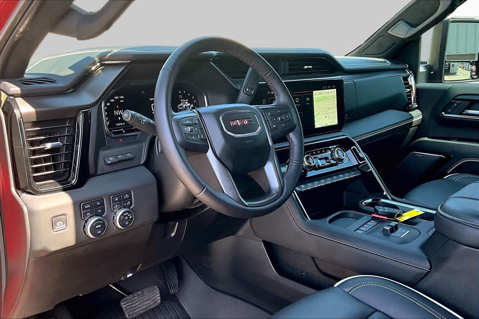 Used 2025 GMC Sierra 2500 AT4X w/ AT4X AEV Edition AWD/4WD image 18