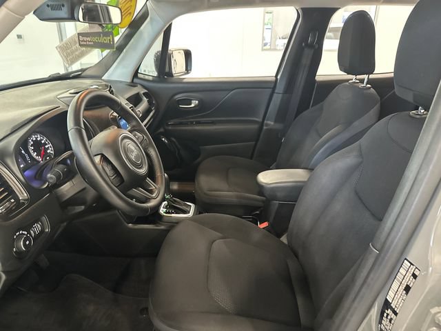 Used 2020 Jeep Renegade Altitude AWD/4WD image 22