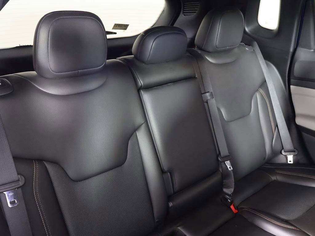 Used 2023 Jeep Compass Limited image 34