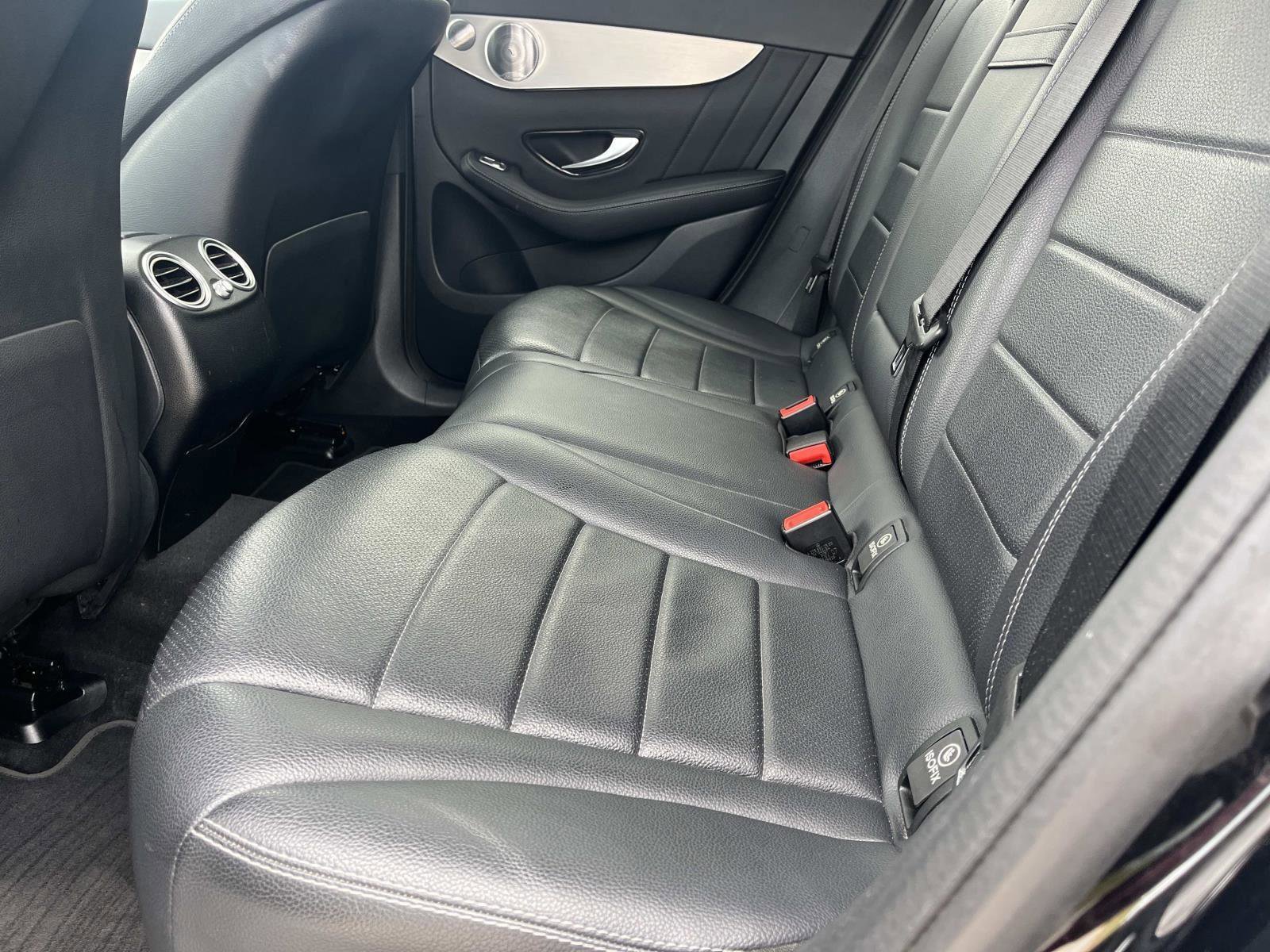 Used 2019 Mercedes-Benz GLC 300 4MATIC Coupe image 16