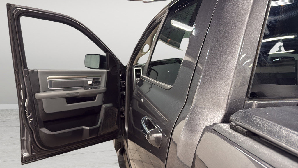 Used 2016 RAM 1500 Classic SLT image 14