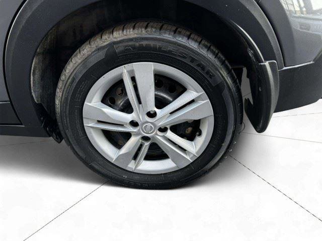 Used 2020 Nissan Kicks S FWD image 52