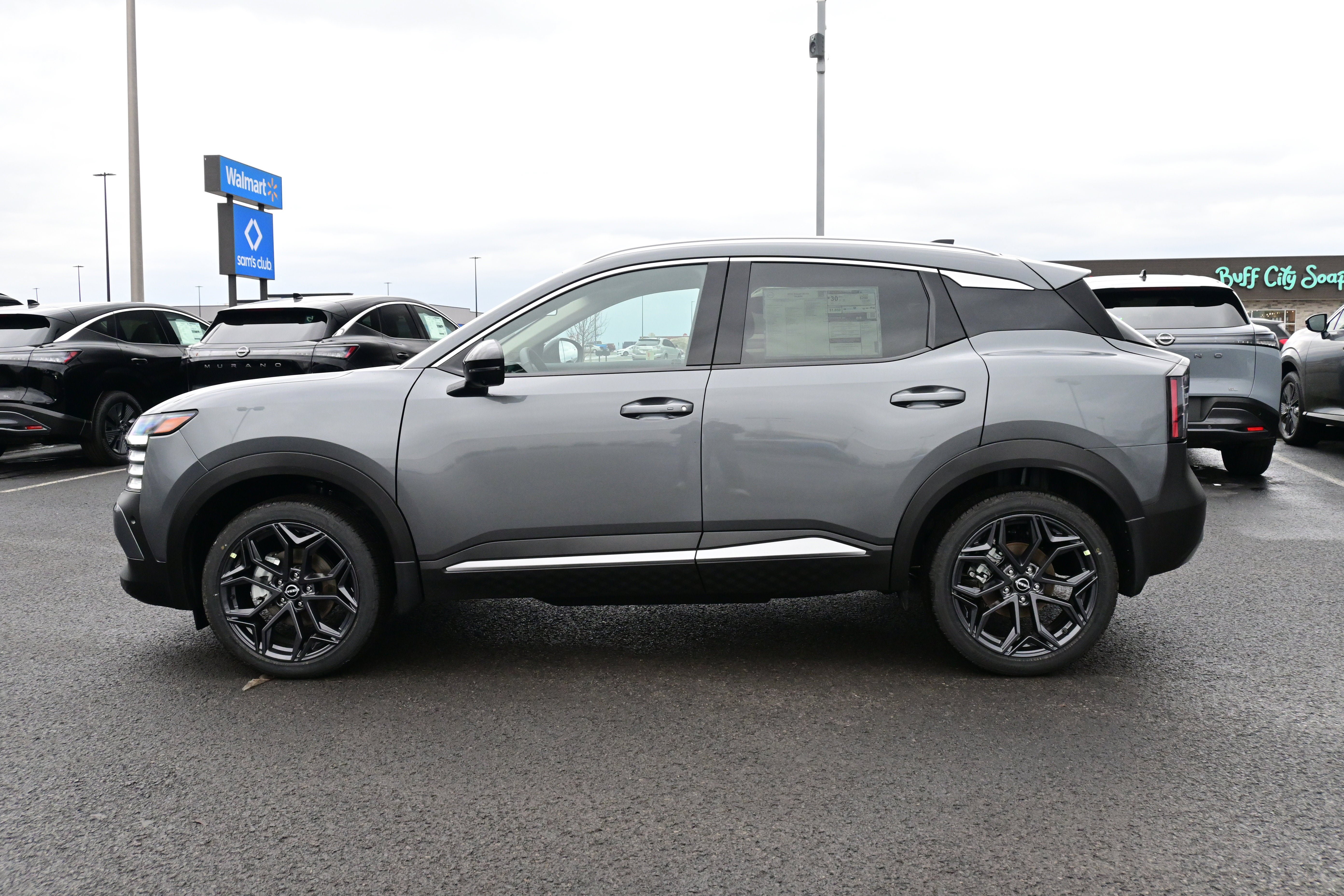 New 2026 Nissan Kicks SR w/ SR Premium Package AWD/4WD image 5